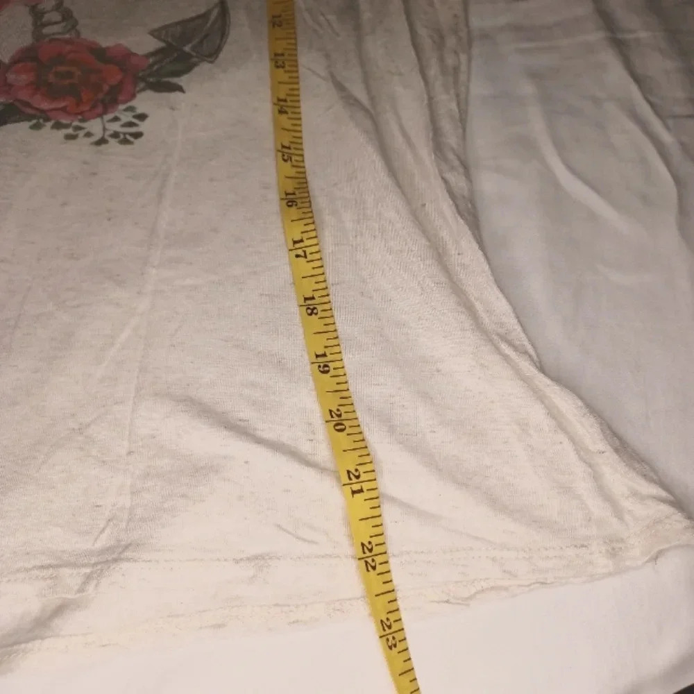 Threads studio T-shirt - Picture 10 of 11